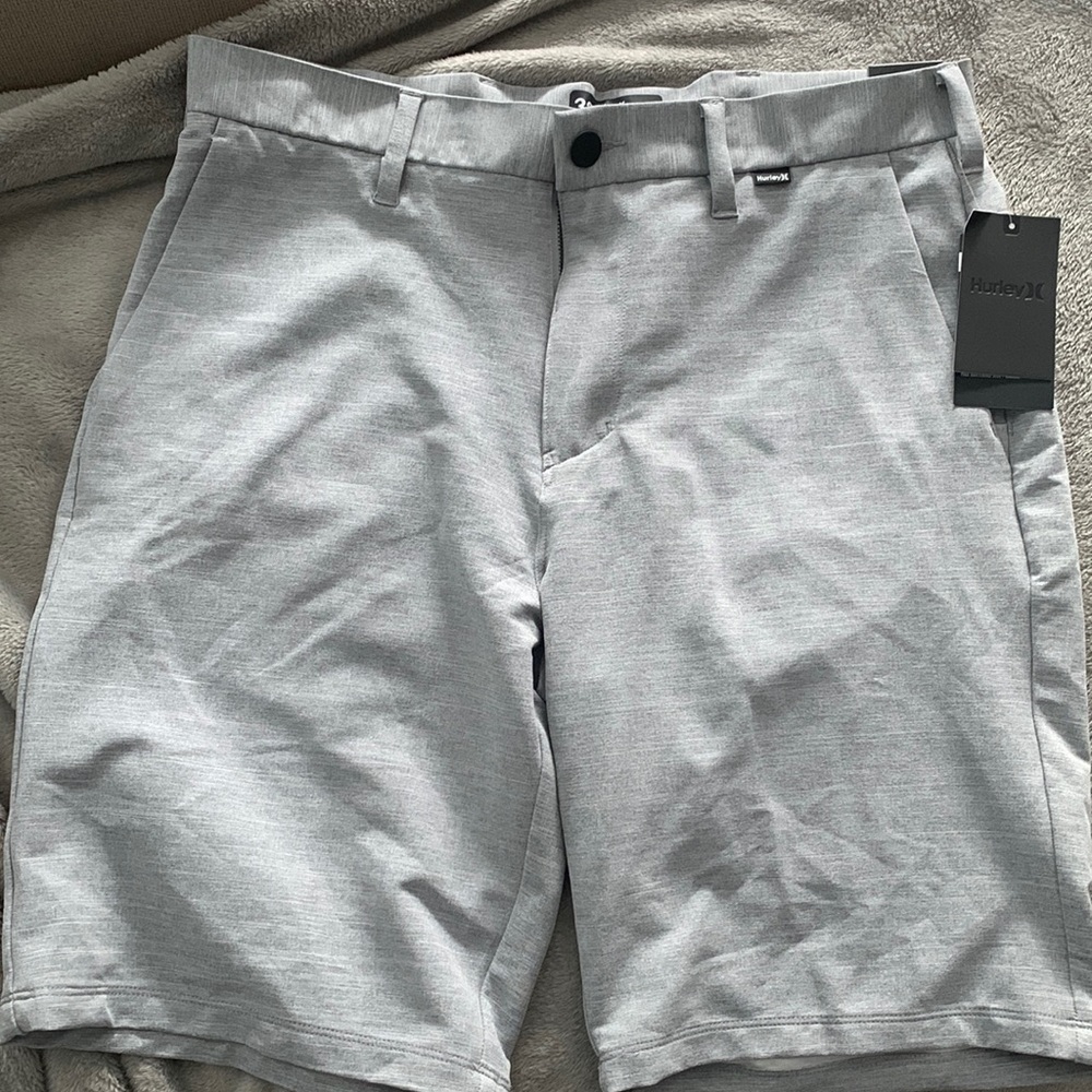 Mens Hurley/ Nike dri fit shorts. Grey size 32. Brand new w/ tags